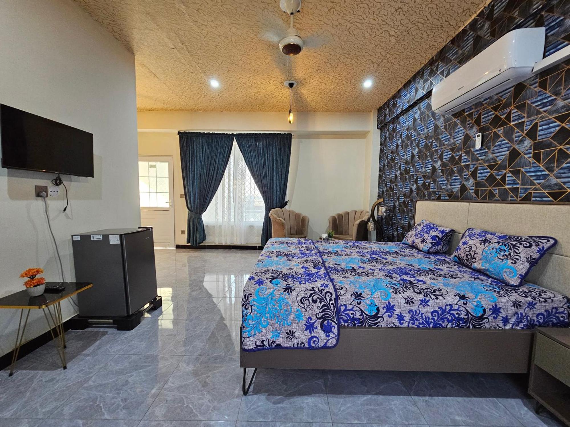 Motorway Majesty Suites Islamabad - Near Islamabad International Airport And Motorway ภายนอก รูปภาพ