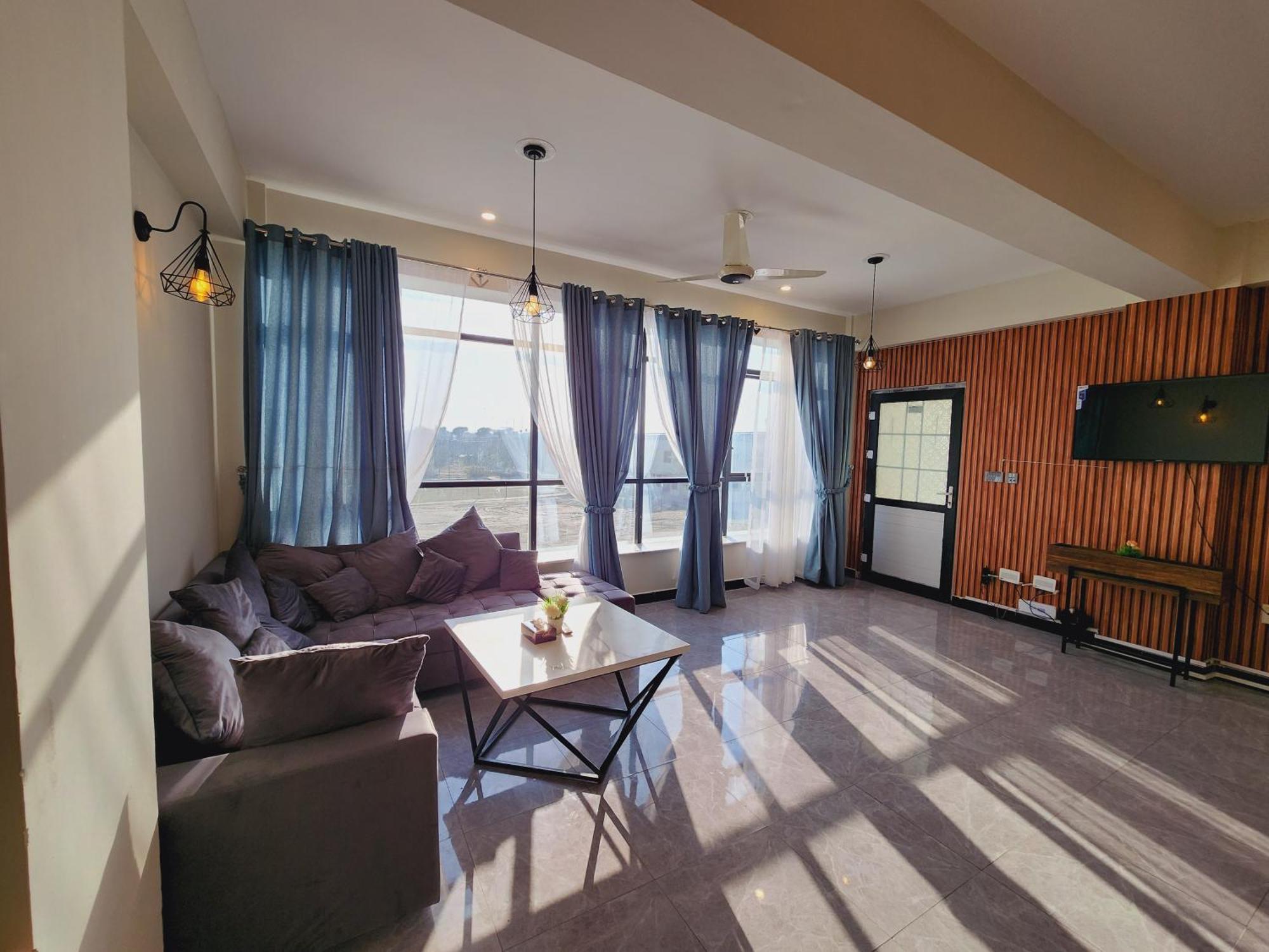 Motorway Majesty Suites Islamabad - Near Islamabad International Airport And Motorway ห้อง รูปภาพ